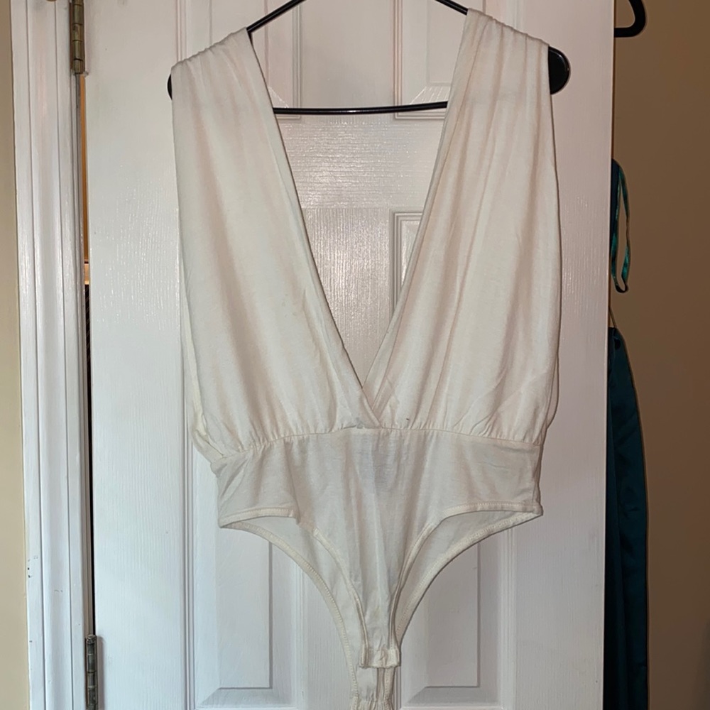 White forever 21 bodysuit deep cut size medium
